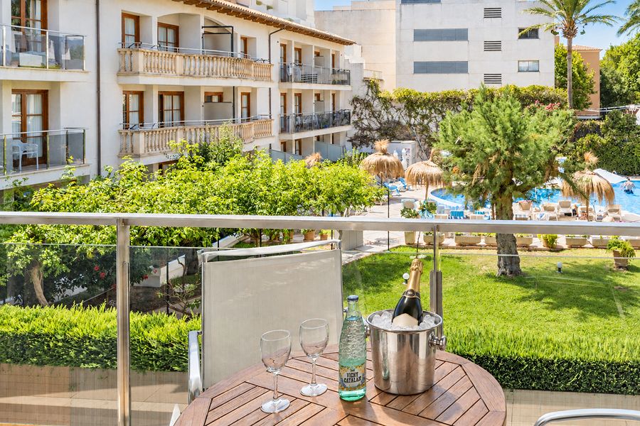 apartamento vista piscina apartamentos can denga apartamento vista piscina apartamentos can denga