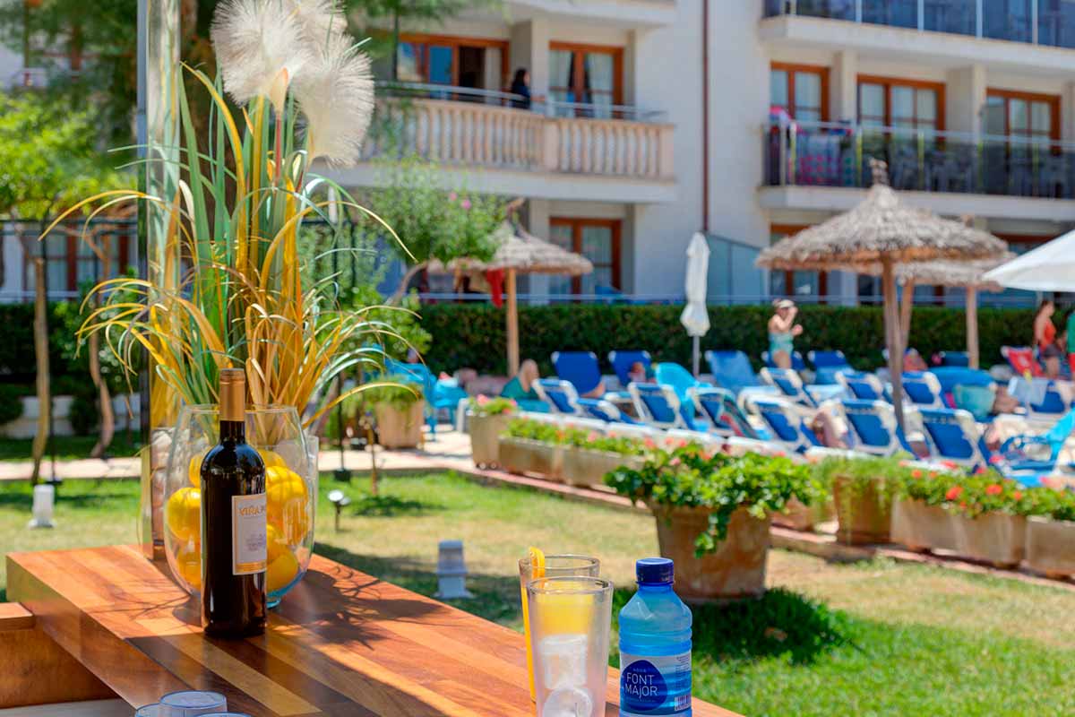 bar piscina apartamentos maricel miramar mallorca collection bar piscina apartamentos maricel miramar mallorca collection